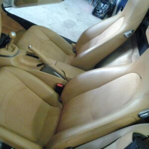 sellerie cuir automobile, véhicule de collection